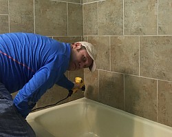 Before/after bathtub remodeling